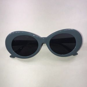 grey, “clout goggles”